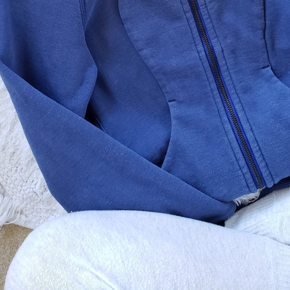 lululemon Scube Hoodie - Picture 7 of 8